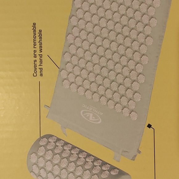 ACUPRESSURE MAT AND PILLOW - Picture 6 of 12